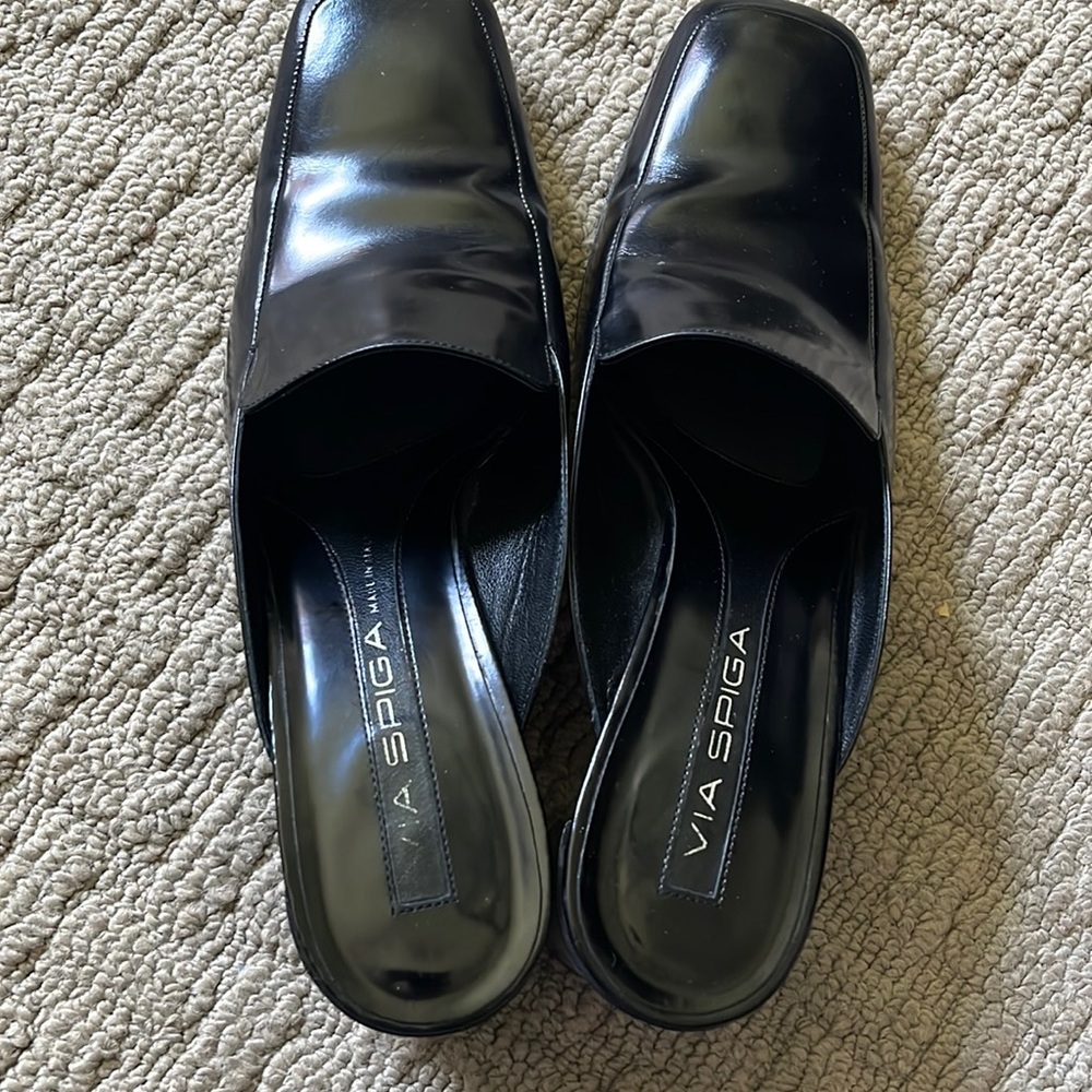 Via Spiga Black Patent Leather Slip-On Mules